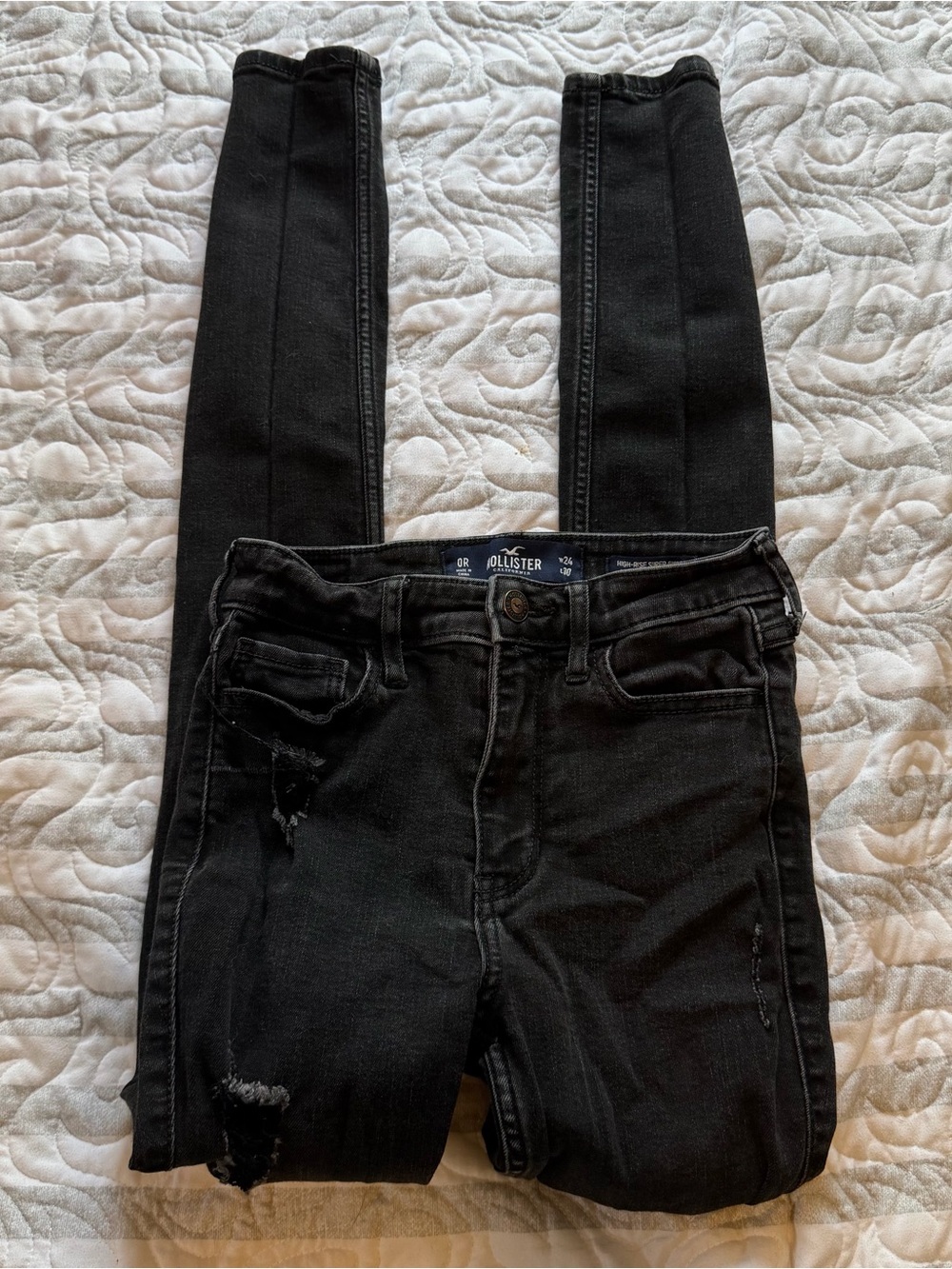 Hollister Women's Black Distressed High Rise Skinny Jeans